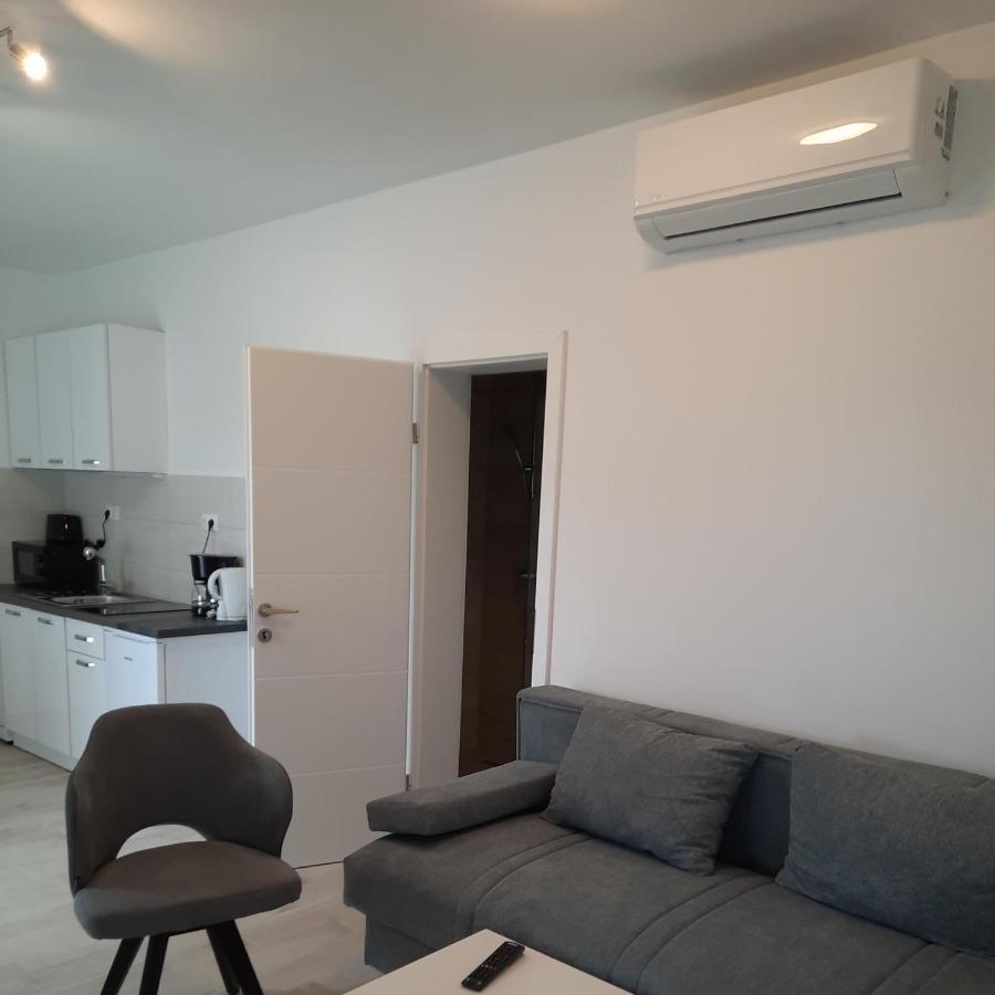 Apartments Matkovic Vir Luaran gambar