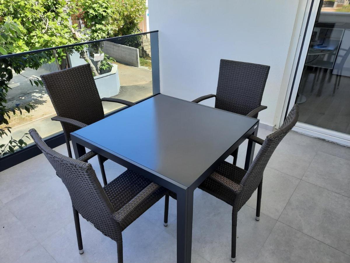 Apartments Matkovic Vir Luaran gambar