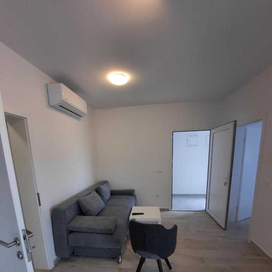Apartments Matkovic Vir Luaran gambar