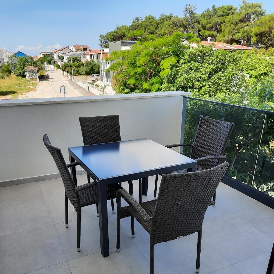 Apartments Matkovic Vir Luaran gambar