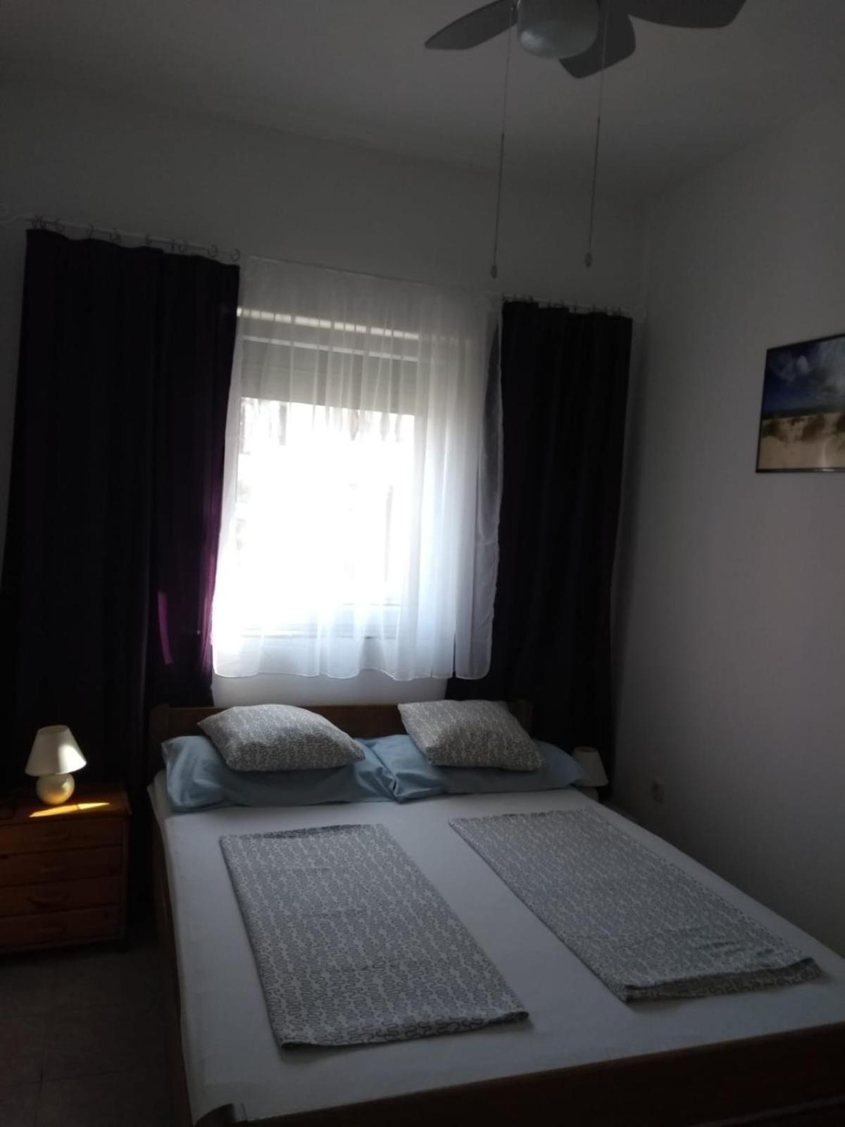 Apartments Matkovic Vir Luaran gambar