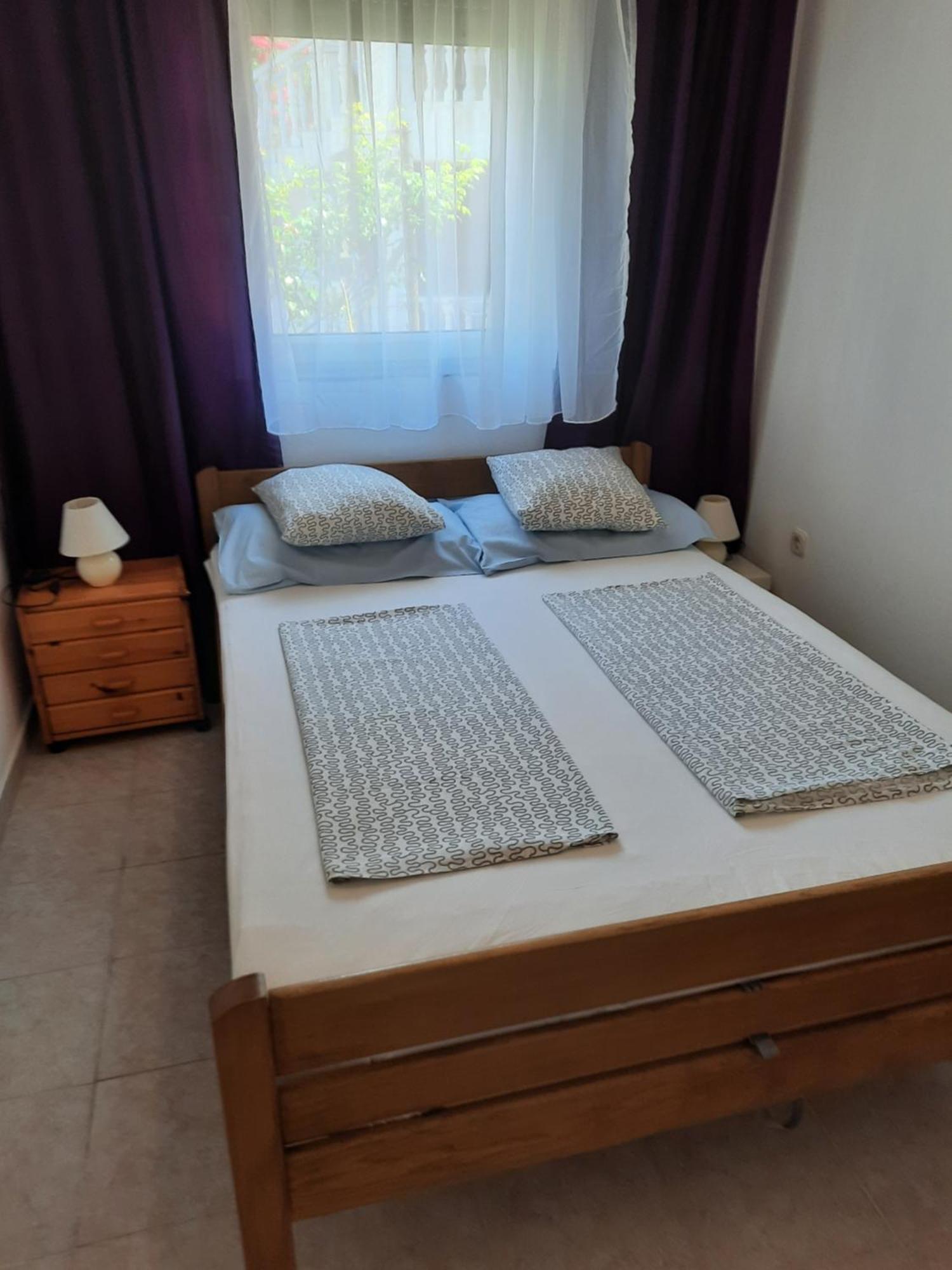 Apartments Matkovic Vir Luaran gambar