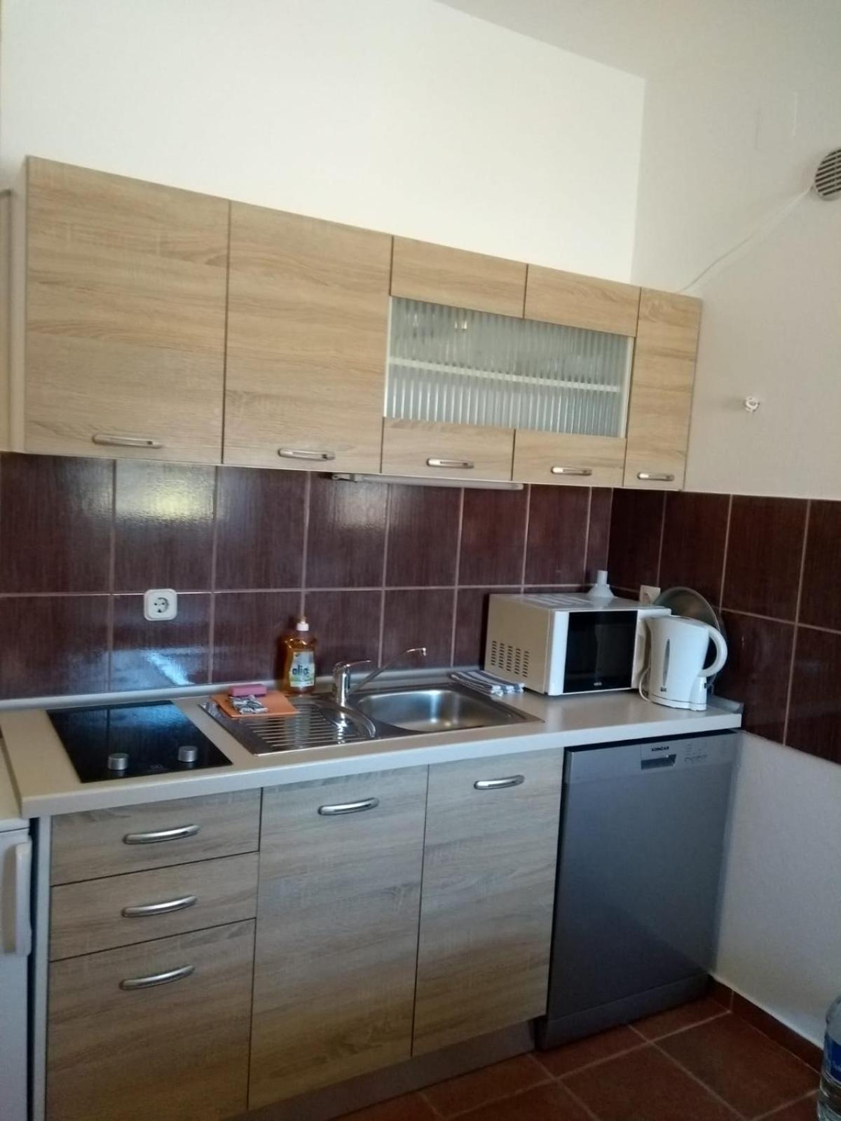 Apartments Matkovic Vir Luaran gambar