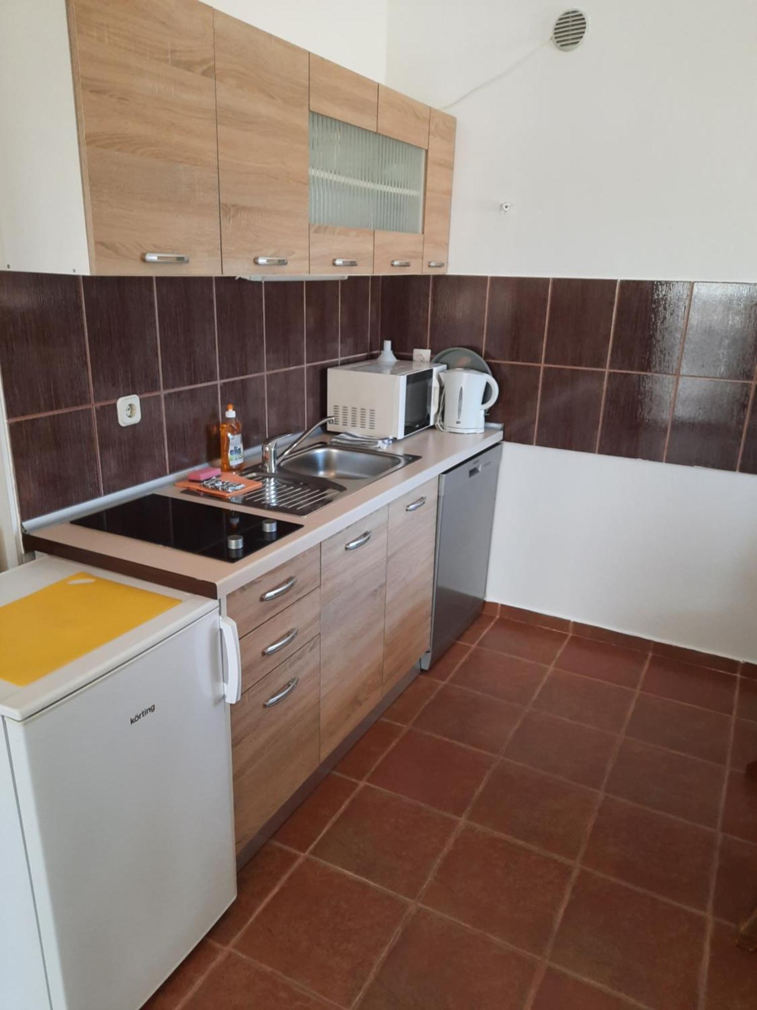 Apartments Matkovic Vir Luaran gambar