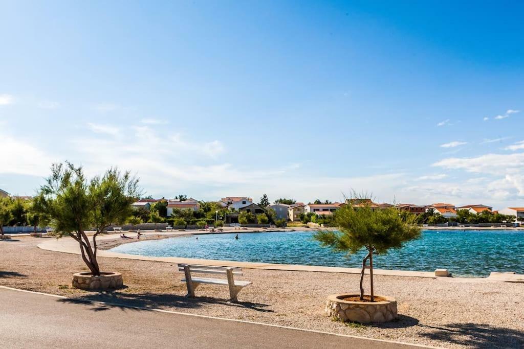Apartments Matkovic Vir Luaran gambar