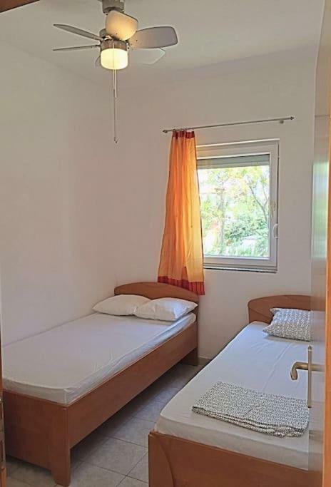 Apartments Matkovic Vir Luaran gambar